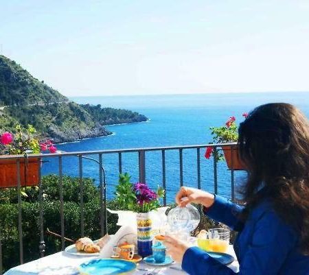B&B La Casa Del Gelso Acquafredda Kültér fotó