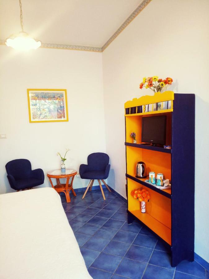 B&B La Casa Del Gelso Acquafredda Kültér fotó